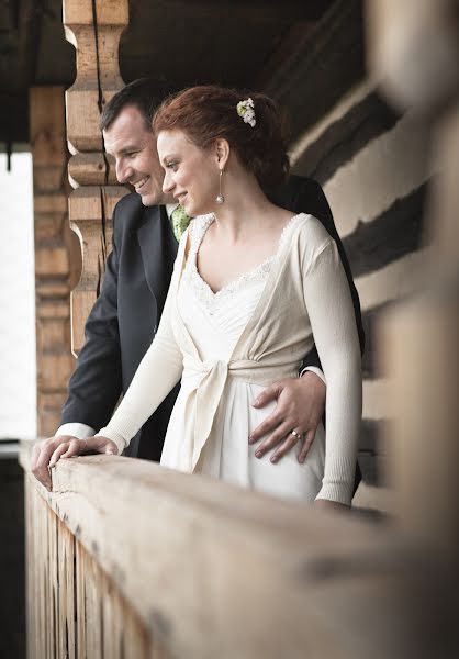 Fotógrafo de casamento Pavel Ovsík (ovsk). Foto de 24 de abril 2015