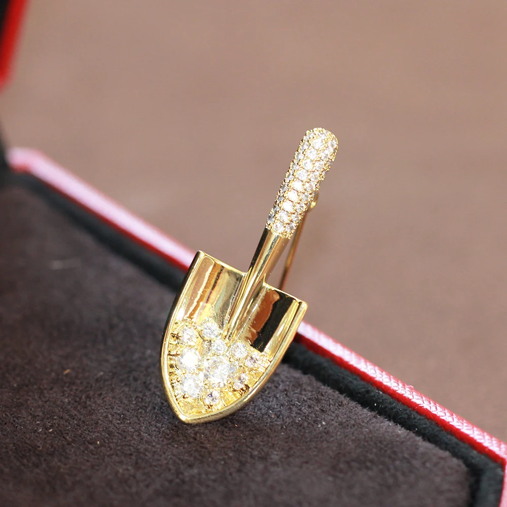 Title 5, Pin de Moda com Micro-Incrustação de Zircônia, ...