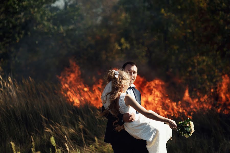 婚禮攝影師Dmitriy Shumeev（wedmoment）。2015 9月28日的照片