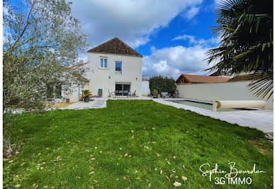 Maison avec piscine et terrasse 7