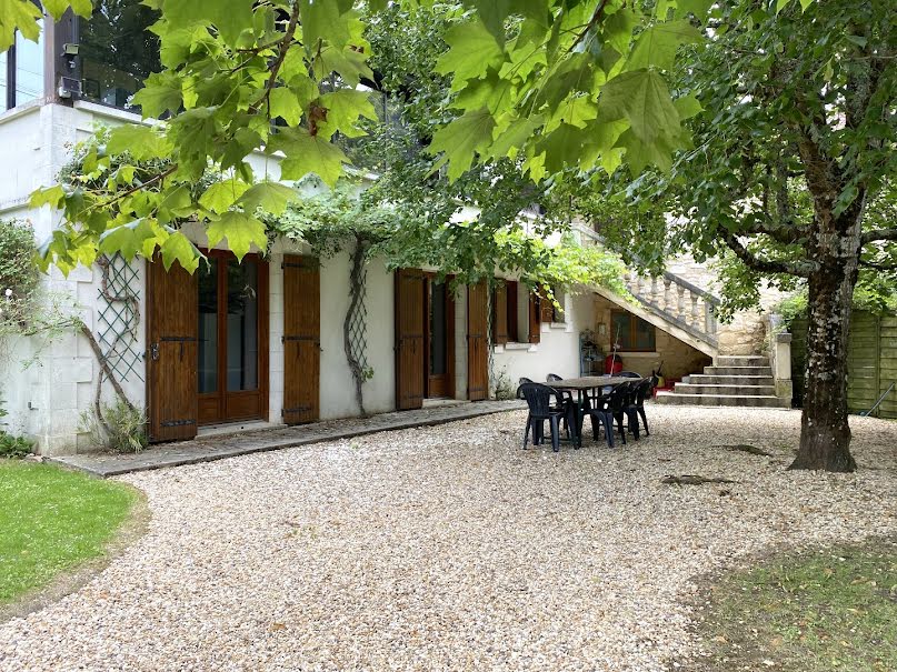 Vente maison 4 pièces 160 m² à Paussac-et-Saint-Vivien (24310), 240 000 €