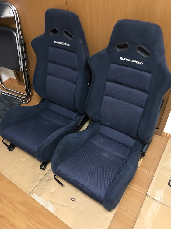 RX-7のマツスピ・タイプFセミバケ・シート交換に関するカスタム事例の投稿画像1枚目