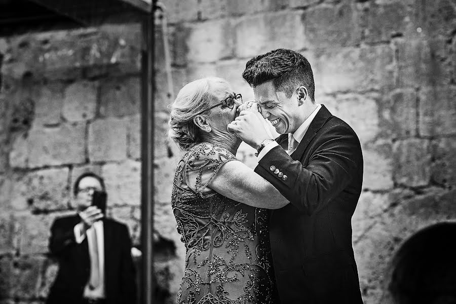 Fotografo di matrimoni Marco Cammertoni (marcocammertoni). Foto del 24 maggio 2020