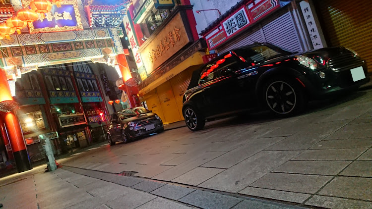 ミニ コンバーチブルのminiのある生活・ABARTH595competizione・MINI・横浜中華街に関するカスタム事例の投稿画像3枚目