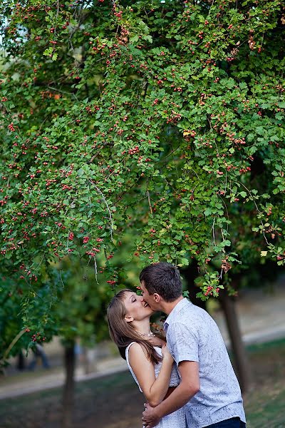 Photographe de mariage Elena Cybina (tsybinaelena). Photo du 7 mars 2014