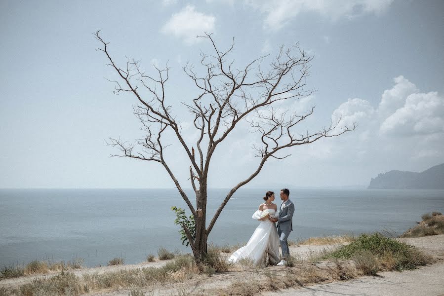 Fotografo di matrimoni Yuliya Nazarova (nazarovajulia). Foto del 7 settembre 2022