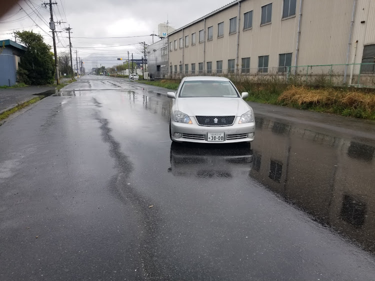 クラウンアスリートのコロナウイルスに負けるな・ドライブ・雨☔に関するカスタム事例の投稿画像2枚目