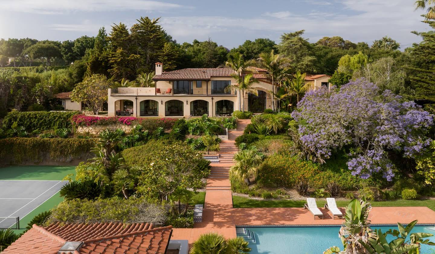 House with pool and garden Santa Barbara