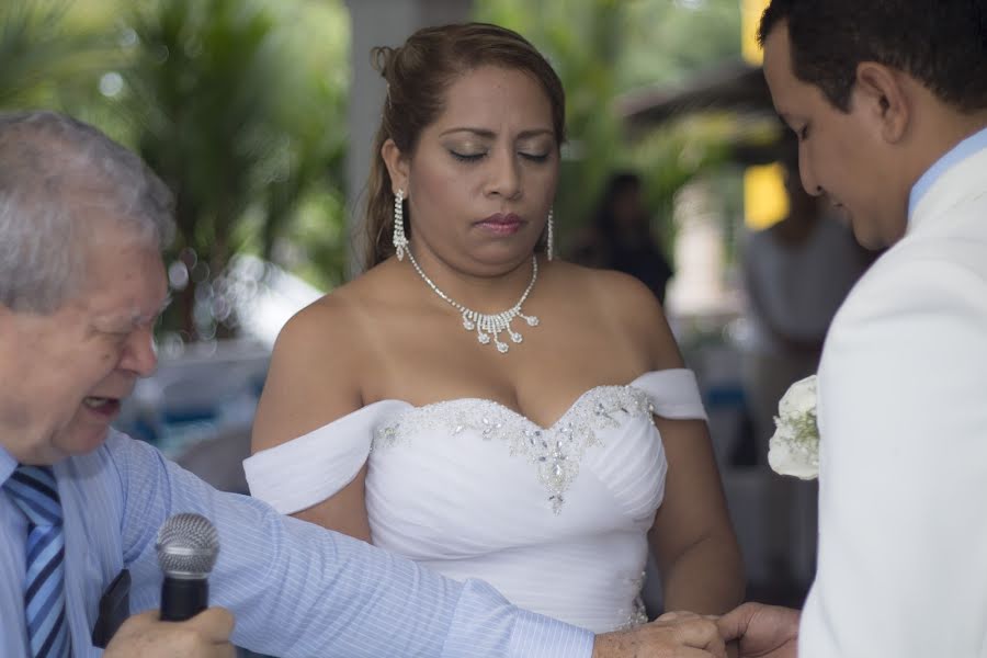 Wedding photographer Sebastián Parrado (ph-sebastian). Photo of 24 February 2017