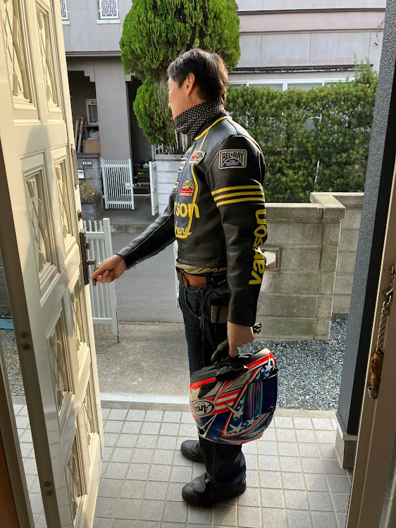 ロードランナーさんが投稿した今年もあと少し・みなさん今年は、お世話になりました。・仕事が忙しくコメント入れずにすみません🙇🙇🙇・みなさん良いお年をお迎えください。🙇に関するカスタム事例の投稿画像1枚目