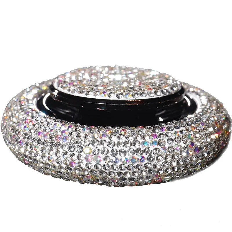 Perfumador para veículo, Disco Voador criativo com fixação em cinto e furo, aromatização inovadora e fácil para o seu carro.