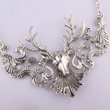 Necklace female short section exaggerated fashion retro accessories female elk head sweater chain necklace