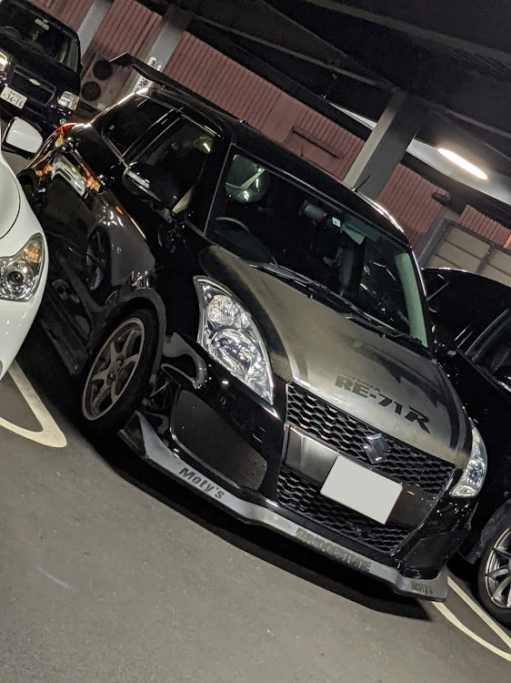 スイフトスポーツの通勤車・サンラインレーシング・高レジャ・ステッカー跡チューンに関するカスタム事例の投稿画像1枚目