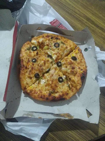 Oven Cheesy Pizza photo 