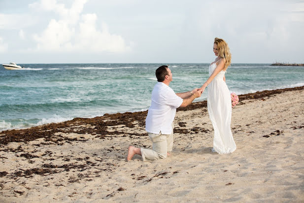 Wedding photographer Irina Iksanova (iksanova). Photo of 12 February 2020