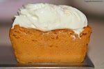 Pumpkin Pie Cupcakes With Cream Cheese Whipped Cream was pinched from <a href="http://hugsandcookiesxoxo.com/2015/08/pumpkin-pie-cupcakes-with-cream-cheese-whipped-cream.html" target="_blank">hugsandcookiesxoxo.com.</a>