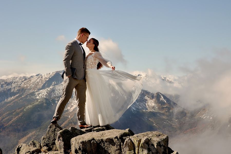 Wedding photographer Beata Kędra (beatakedra). Photo of 1 December 2022