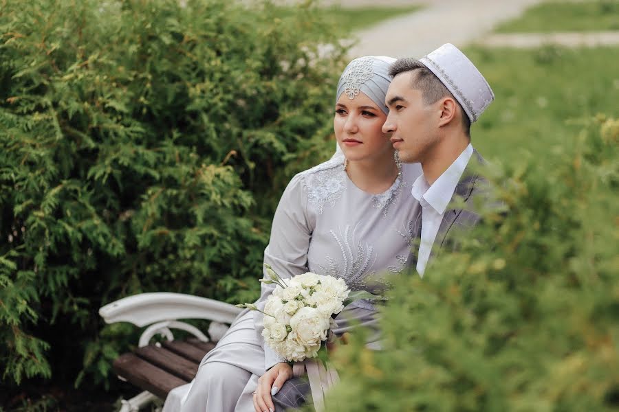 Bröllopsfotograf Milena Merkureva (milesh). Foto av 10 april 2020