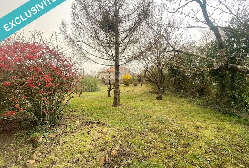  Vente Terrain à bâtir - 600m² à Argenton-Château (79150) 