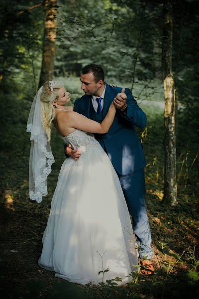 Fotógrafo de casamento Dariusz Poniatowski (poniatowski). Foto de 24 de fevereiro 2020