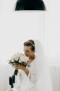 Wedding photographer Polina Dubovskaya (polinadubovskay). Photo of 17 December 2019