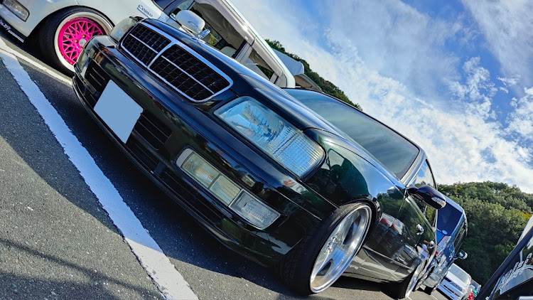 セドリックのY33 セドリック ブロアム・車高調・ドアバイザー無し派・10月も宜しくお願いしますに関するカスタム事例の投稿画像2枚目