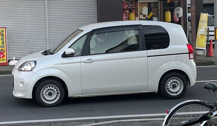 ポルテの半年点検・カーディーラーにて・ひとりドライブ・めざせPickupcars・めざせてっちんPickupcarsに関するカスタム事例の投稿画像4枚目