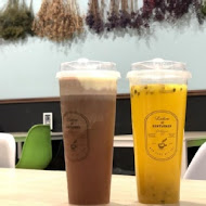 Who's Tea 鬍子茶(信義ATT店)