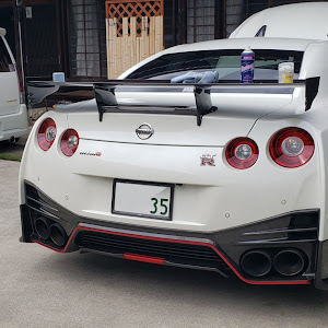 NISSAN GT-R R35