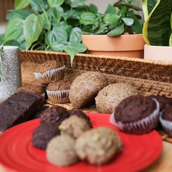 Muffins, Cookies, and Brownies Oh-my!

We have lots of treats available for pick-up in our retail store. Come stop by and check out our daily offerings!