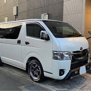 ハイエースバン GDH206V