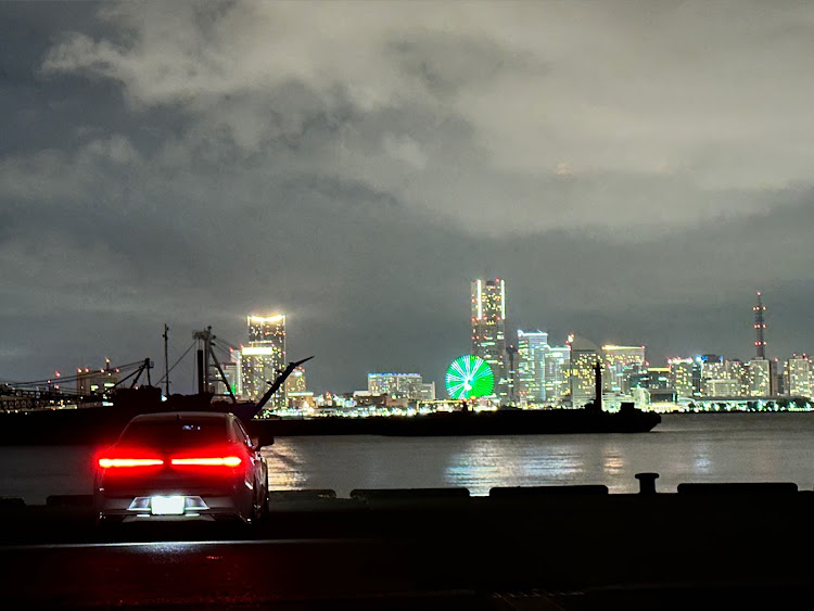 クラウンセダンの35クラウン・ベイブリ🌉・港街横浜⚓️・みなとみらい・熱中症🥵注意⚠️に関するカスタム事例の投稿画像2枚目