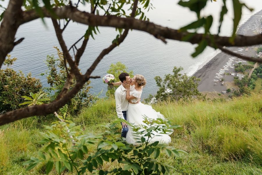 Wedding photographer Dmitriy Pustovalov (pustovalovdima). Photo of 17 May 2018