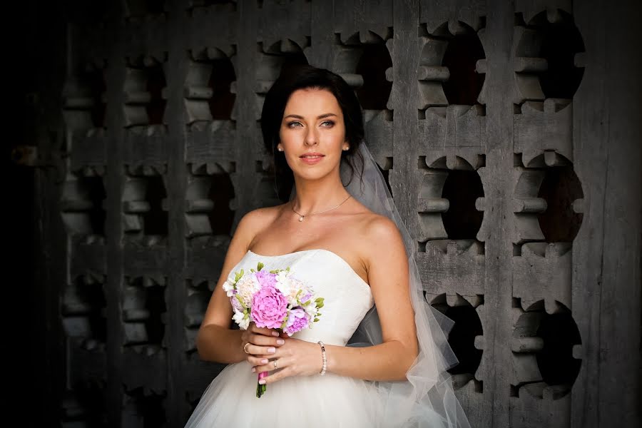 Fotógrafo de casamento Anna Zhukova (annazhukova). Foto de 27 de setembro 2015