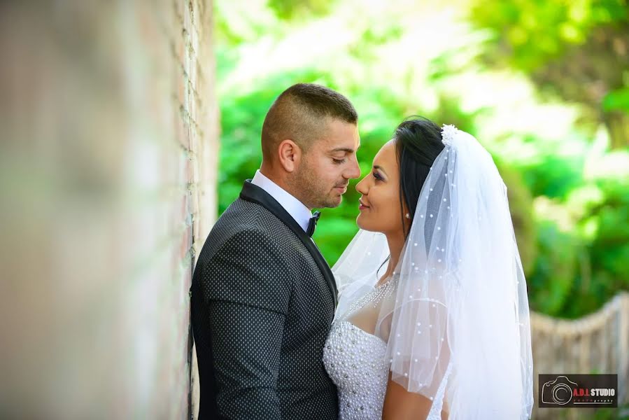 Wedding photographer Adrian Grindei (grindei). Photo of 18 February 2019