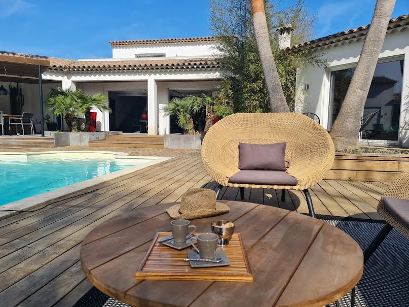 Vente villa 6 pièces 250 m² à Grimaud (83310), 1 740 000 €