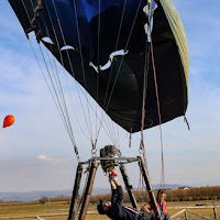 Il gonfiaggio prima del volo  di 