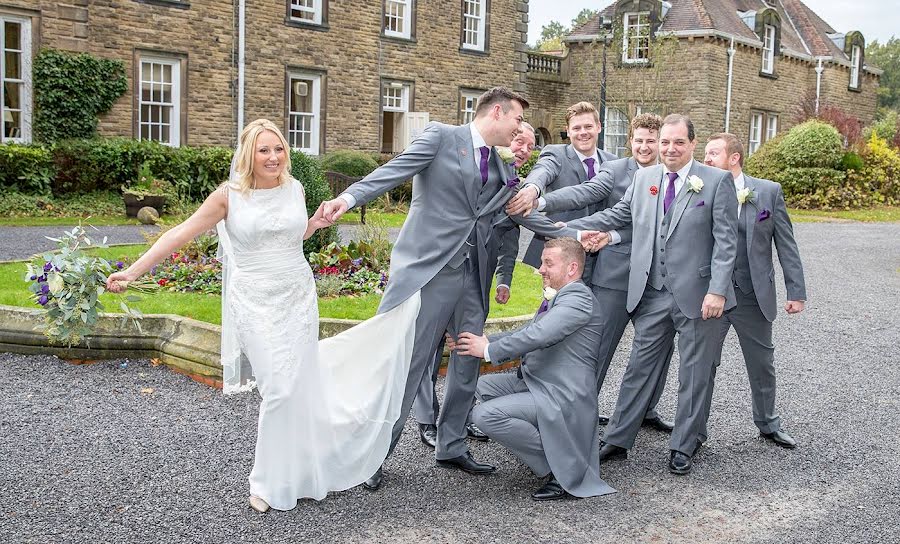 Wedding photographer Ken Hadfield (thisworld). Photo of 11 June 2019