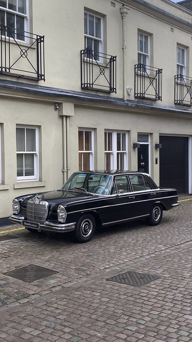 Mercedes- Benz 250 S Hire London