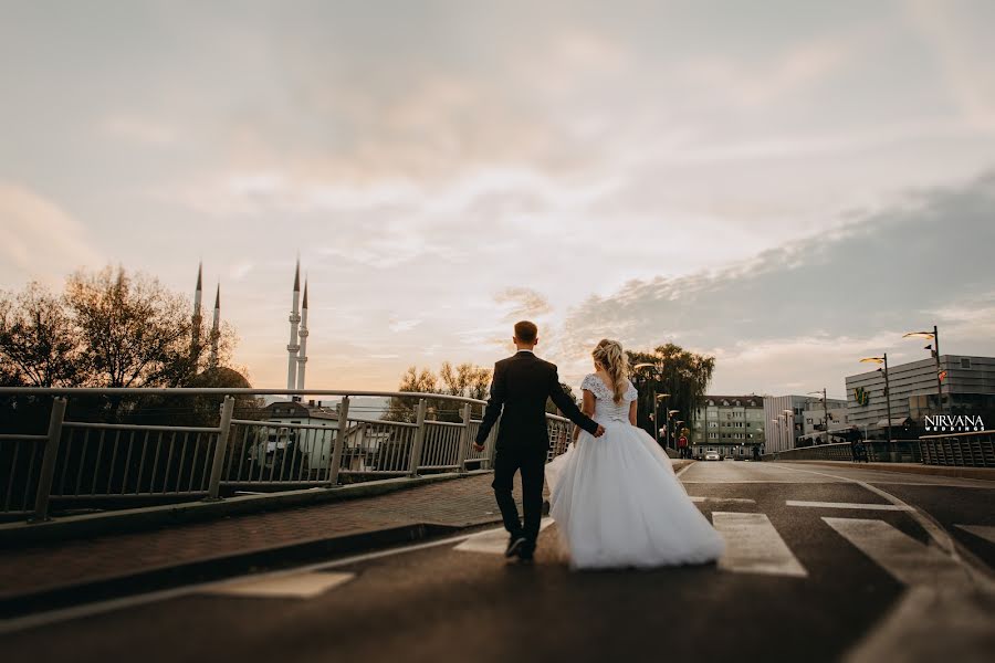 Fotografo di matrimoni Emir Ramić (emir). Foto del 25 aprile 2022