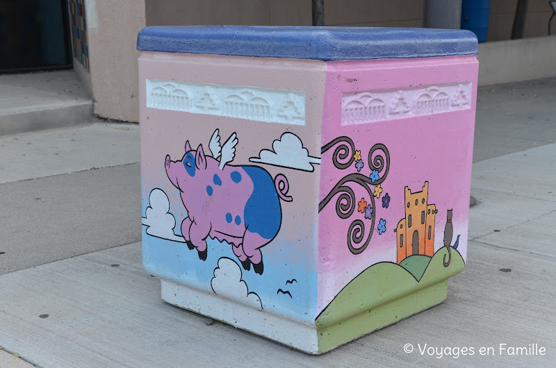 gallup murals, poubelles