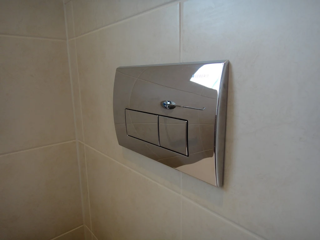 Album cover: En suite bathroom renovation.