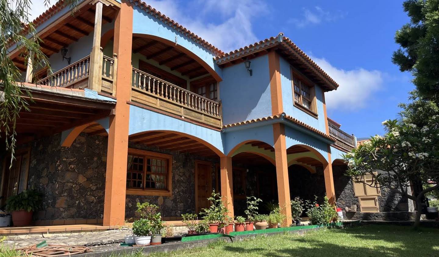 House with pool and terrace Breña Alta