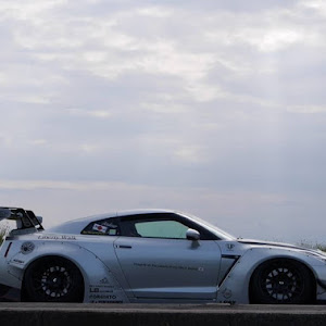 NISSAN GT-R R35