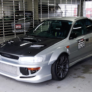 インプレッサ WRX GC8