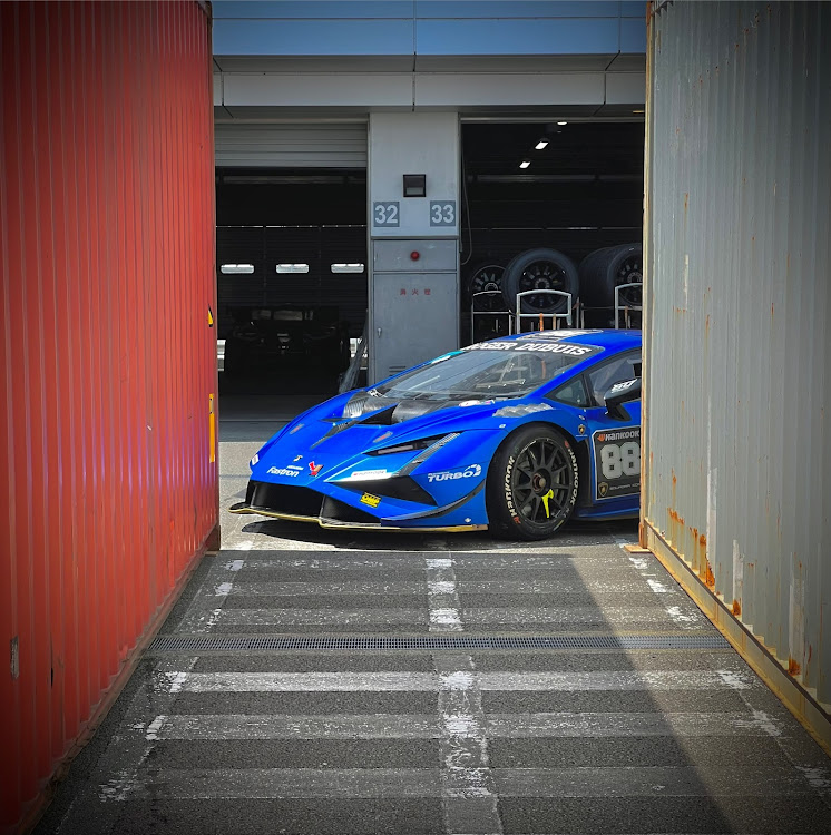 スカイライン GT-Rのスッキリ晴れないかな・ドライブ・お盆休み・夏っぽい写真展・お盆休み突入に関するカスタム事例の投稿画像1枚目