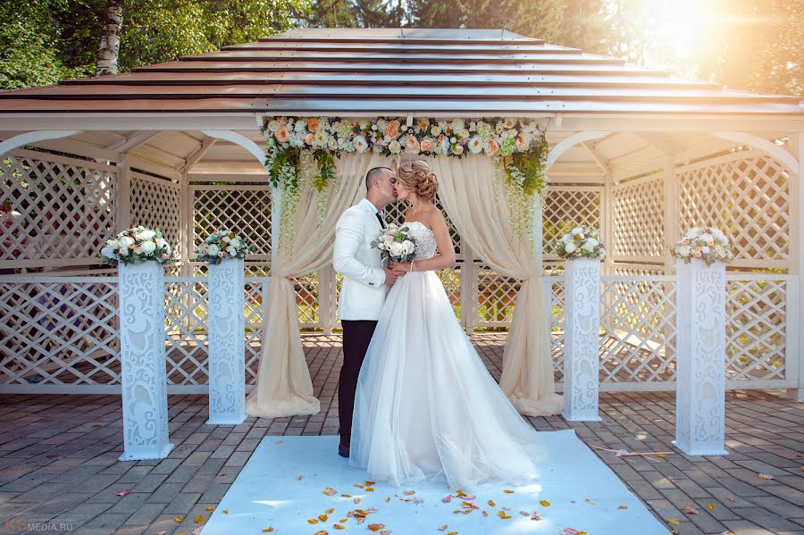 Wedding photographer Sergey Kalabushkin (ksmedia). Photo of 27 September 2016