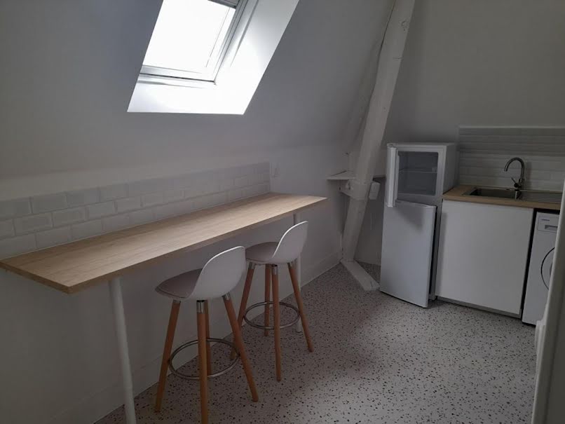 Location  appartement 1 pièce 24 m² à Blois (41000), 454 €