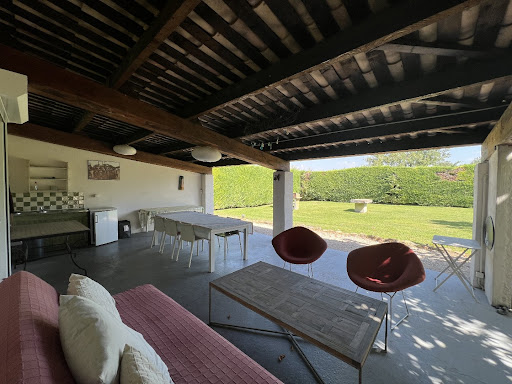 House with pool and terrace 2