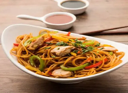 CHICKEN NOODLES